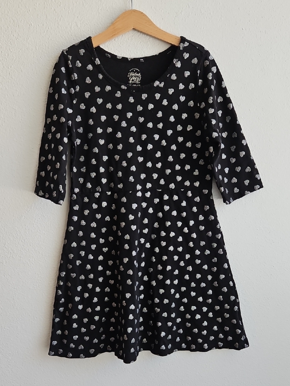 Faded Glory Black Knit Dress with Silver Heart Print Size Large 10 / 12